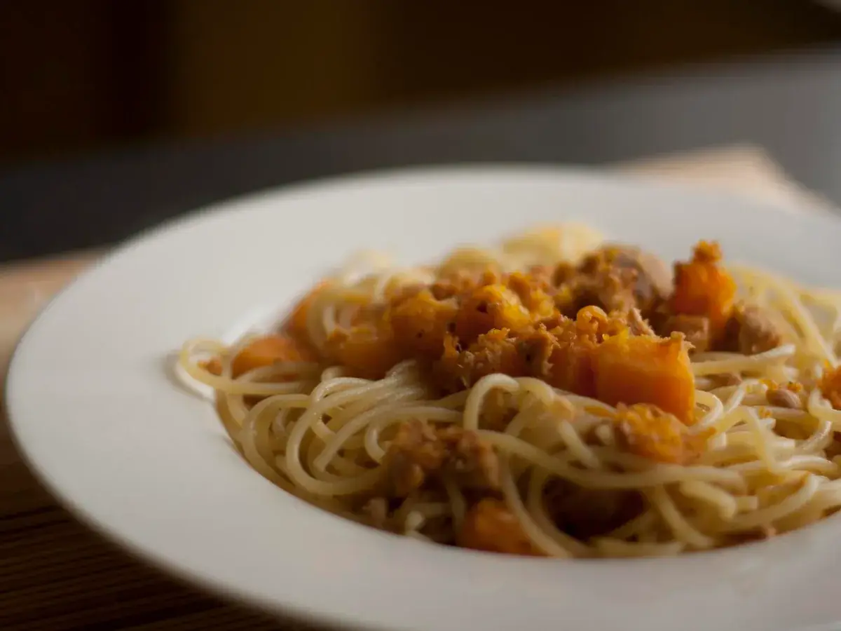 Pasta met tonijn en kappertjes